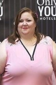 伊西娅尔·卡斯特罗