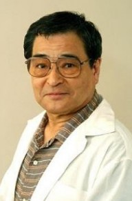 饭塚昭三