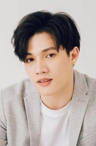 塔纳迪普·斯里通苏克