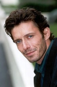 尼尔斯·塔维涅