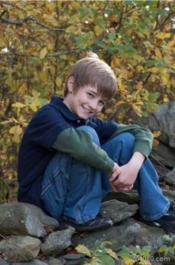 卡梅隆 约翰 亚当斯